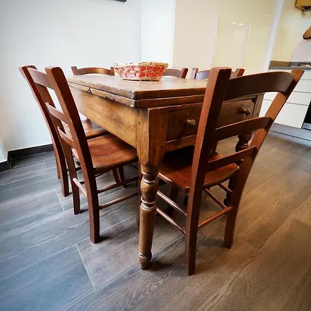 Apartment Dimora Di Santa Brigida